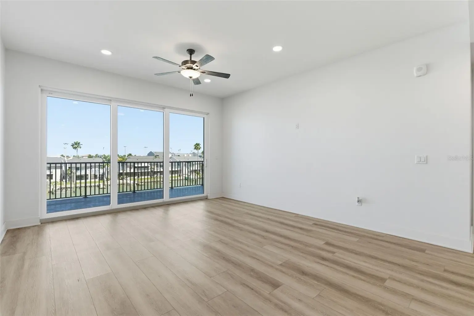 400 150TH AVENUE #305, MADEIRA BEACH, FL, photo 20 of 71