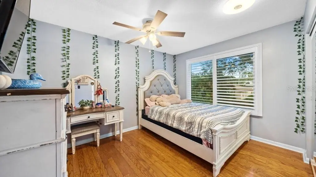 2907 W TRILBY AVENUE, TAMPA, FL, photo 4 of 25