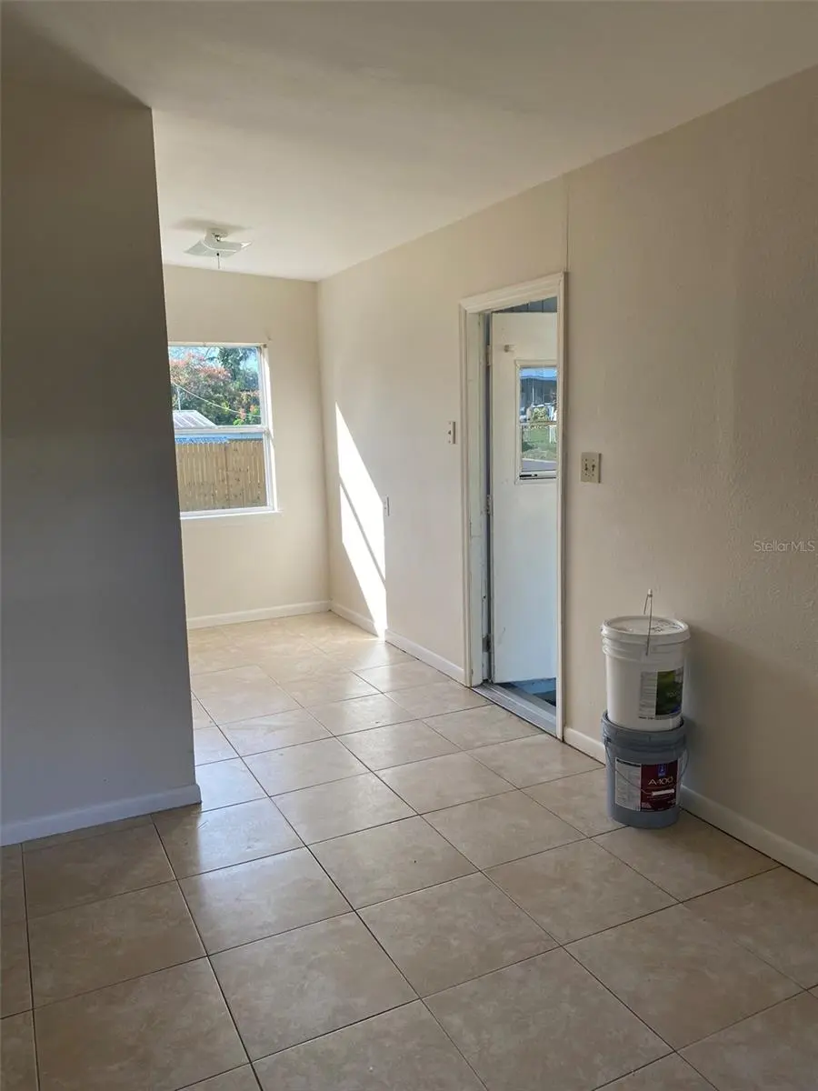 1105 BRIARWOOD ROAD, BRANDON, FL, photo 13 of 17