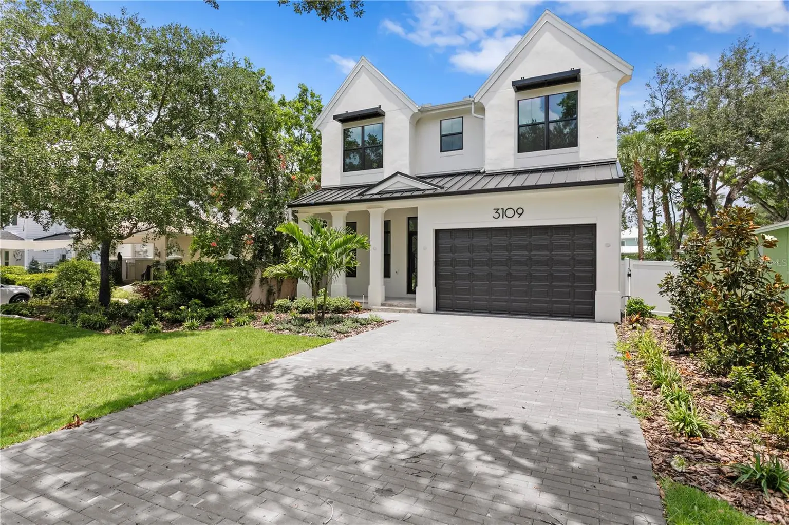 Bayshore Beautiful home, photo 2 of 8