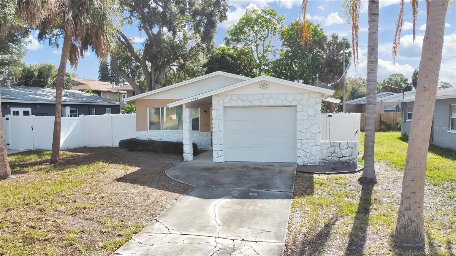 1750 MONTANA AVENUE NE, ST PETERSBURG, FL, photo 3 of 48
