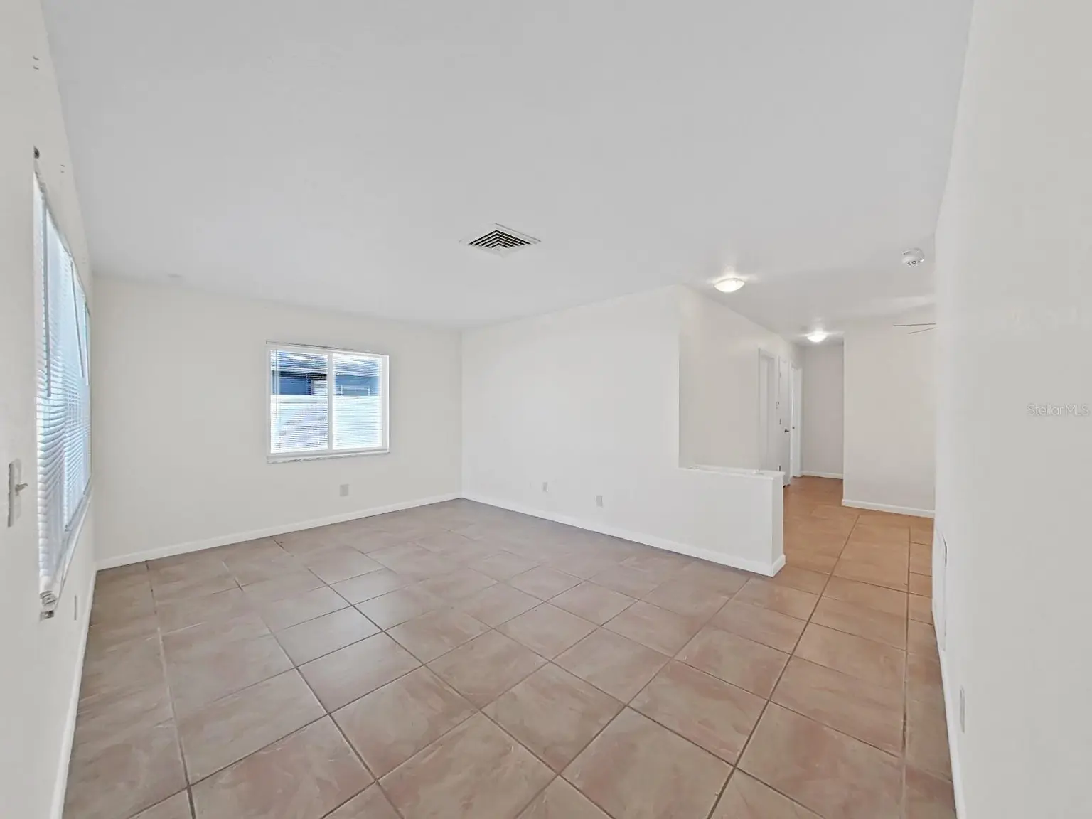 1750 MONTANA AVENUE NE, ST PETERSBURG, FL, photo 6 of 48