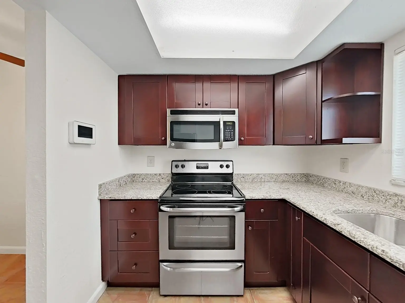 1750 MONTANA AVENUE NE, ST PETERSBURG, FL, photo 12 of 48