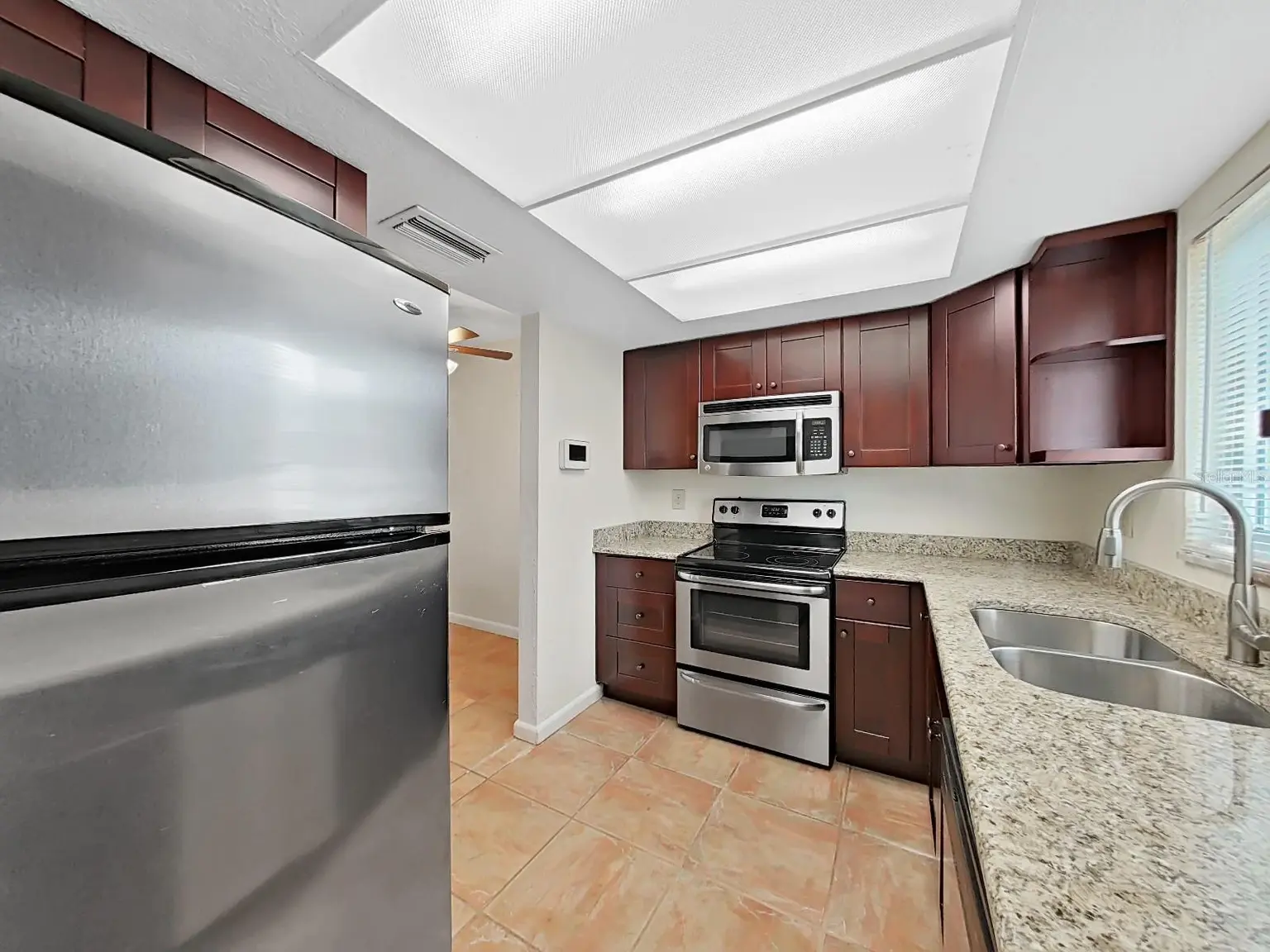 1750 MONTANA AVENUE NE, ST PETERSBURG, FL, photo 14 of 48