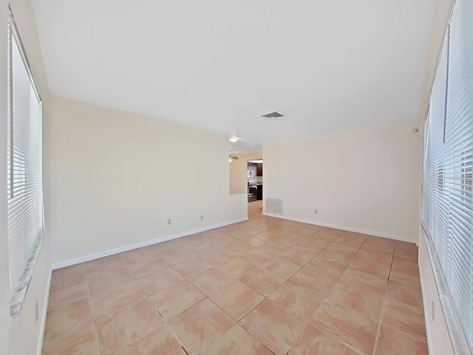 1750 MONTANA AVENUE NE, ST PETERSBURG, FL, photo 15 of 48