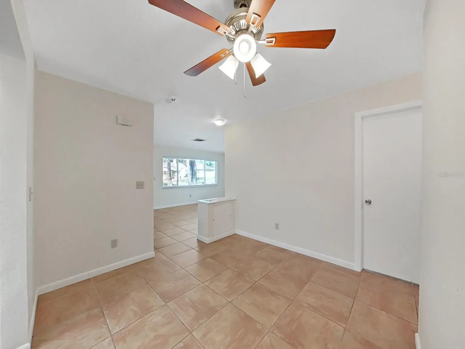 1750 MONTANA AVENUE NE, ST PETERSBURG, FL, photo 16 of 48