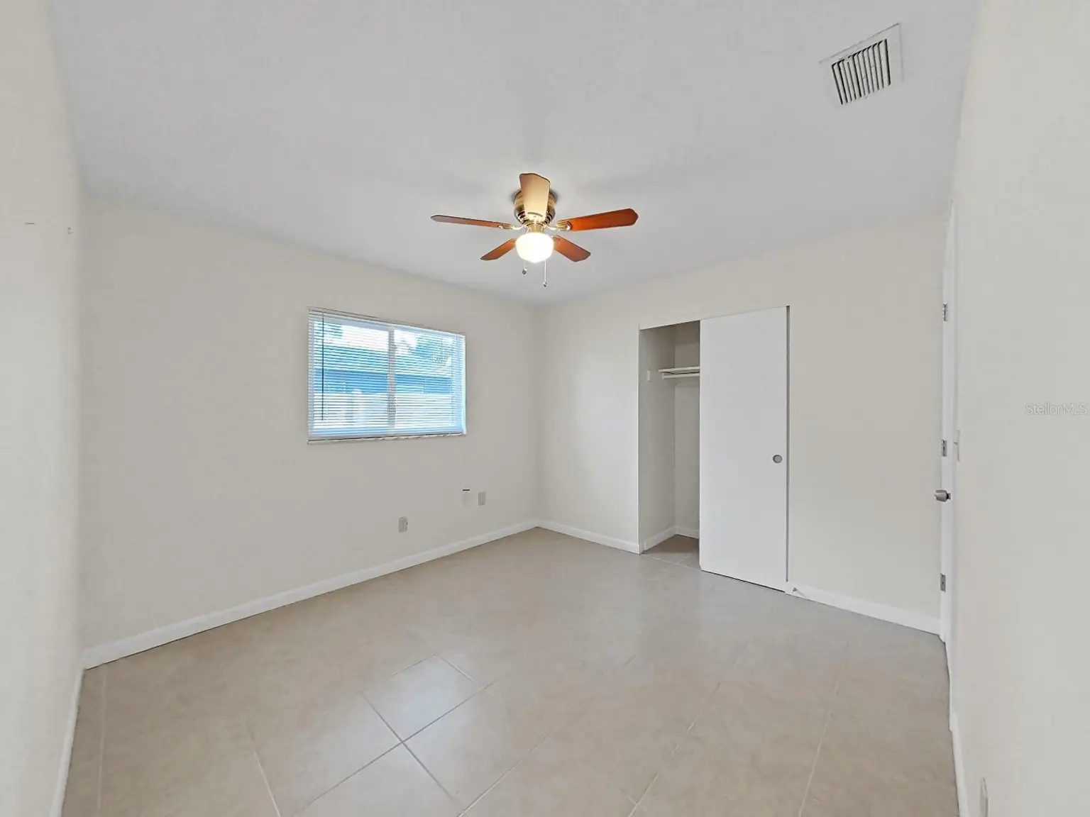 1750 MONTANA AVENUE NE, ST PETERSBURG, FL, photo 20 of 48