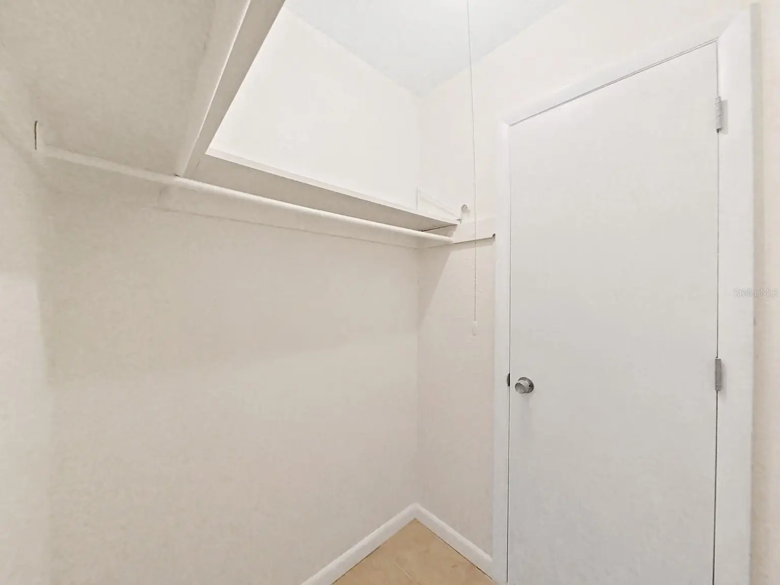 1750 MONTANA AVENUE NE, ST PETERSBURG, FL, photo 24 of 48