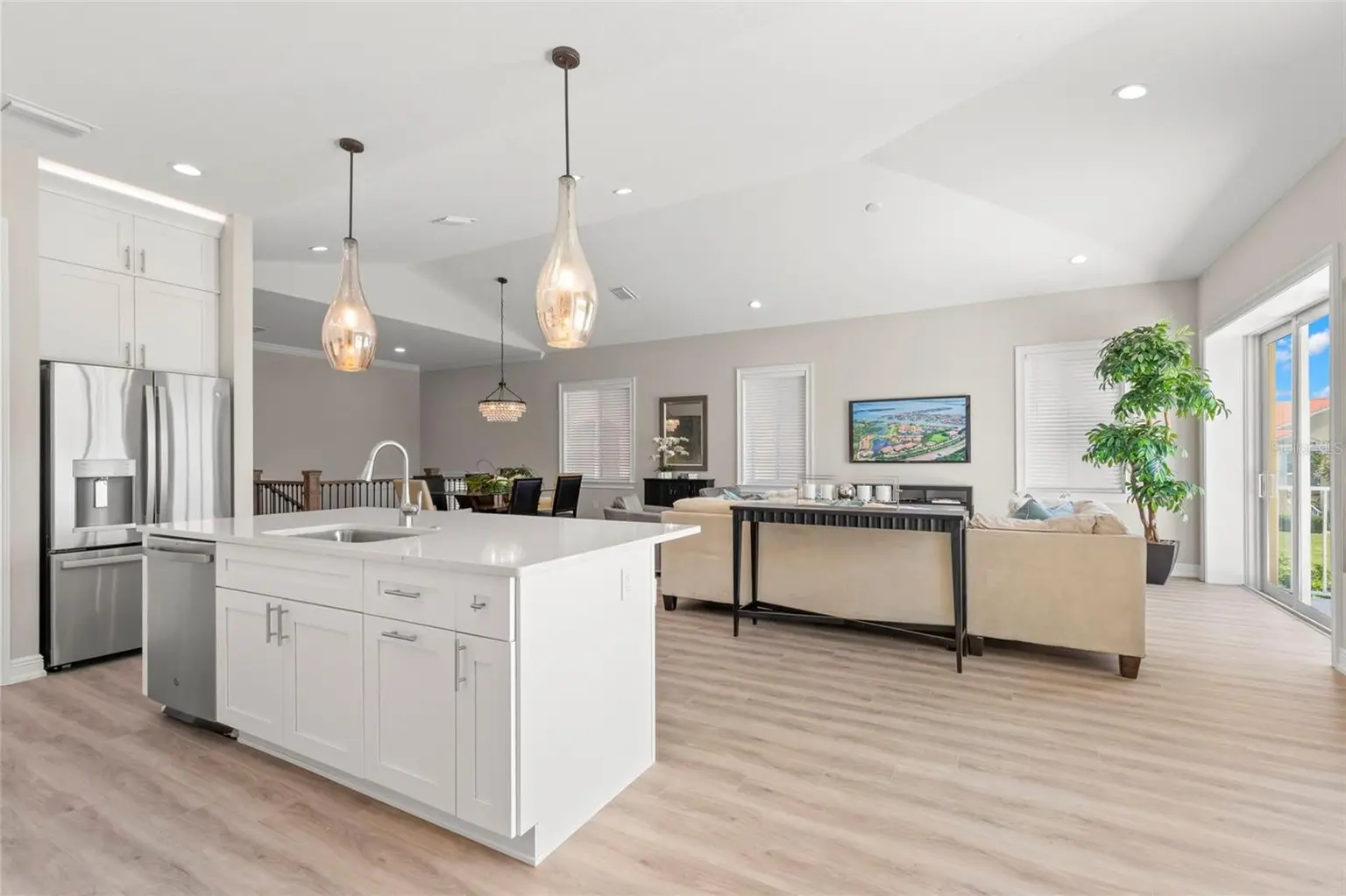 47A BAYVIEW COURT S, ST PETERSBURG, FL, photo 13 of 47