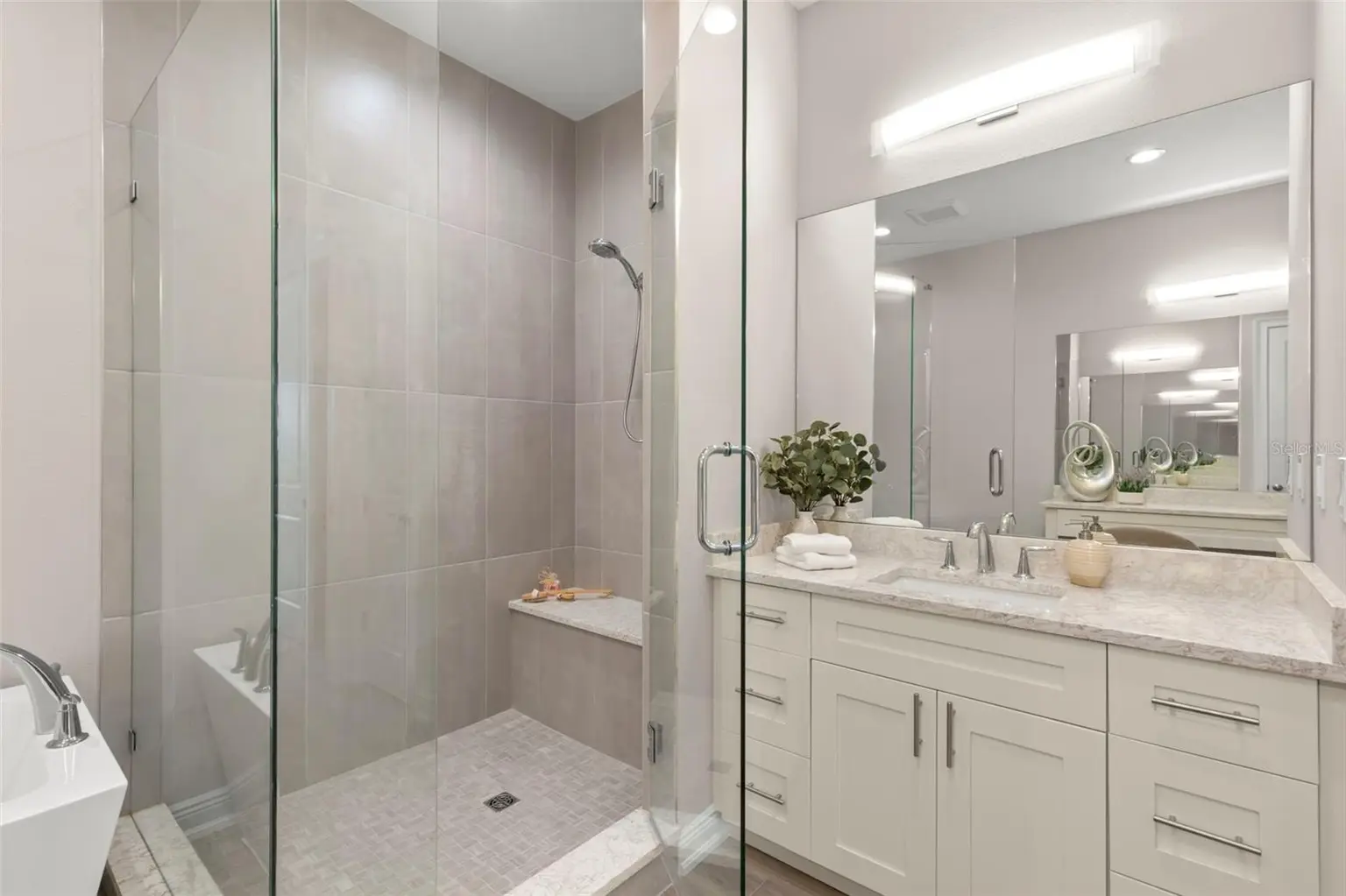 47A BAYVIEW COURT S, ST PETERSBURG, FL, photo 21 of 47