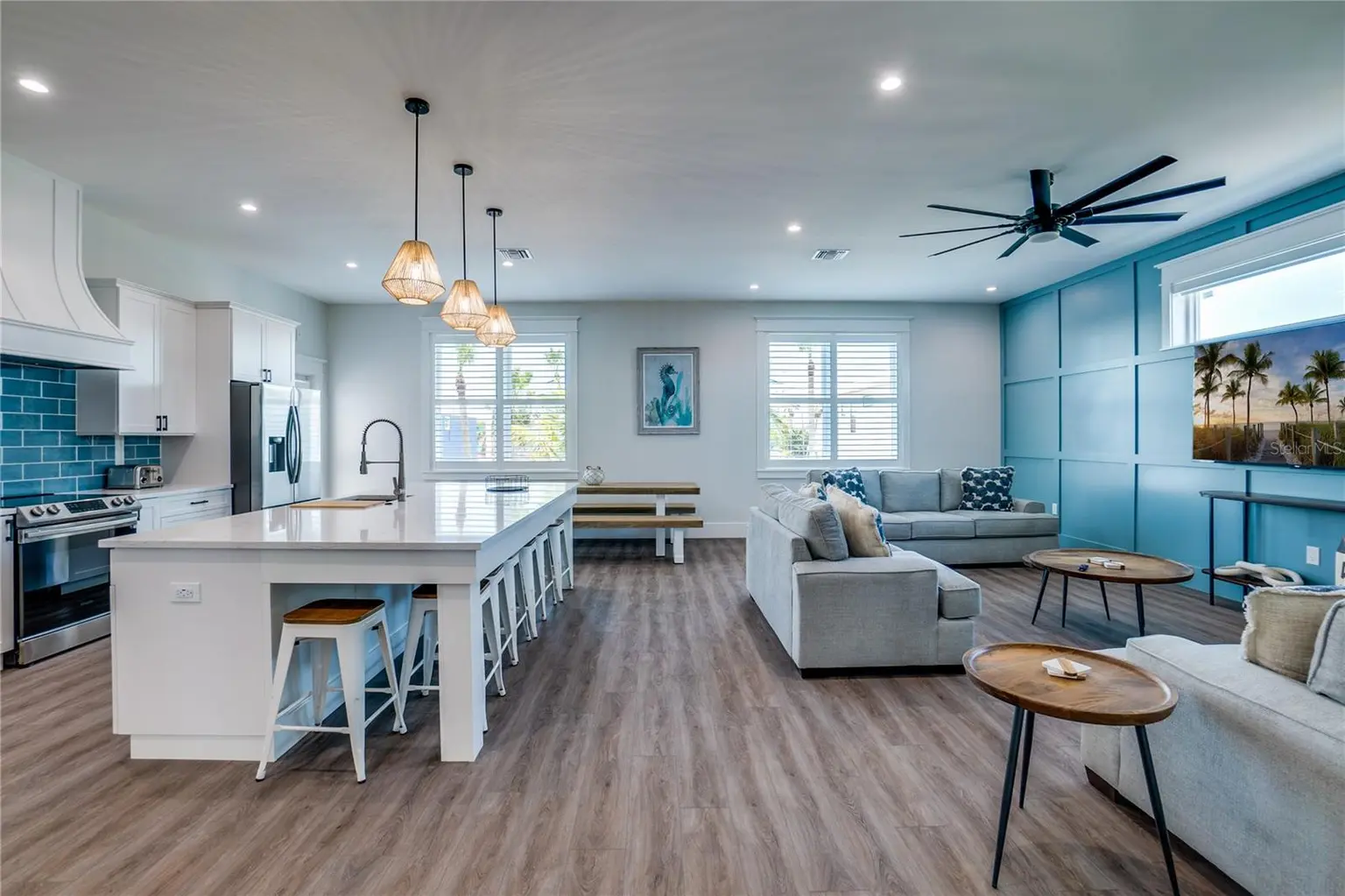 2102 AVENUE B, BRADENTON BEACH, FL, photo 5 of 71
