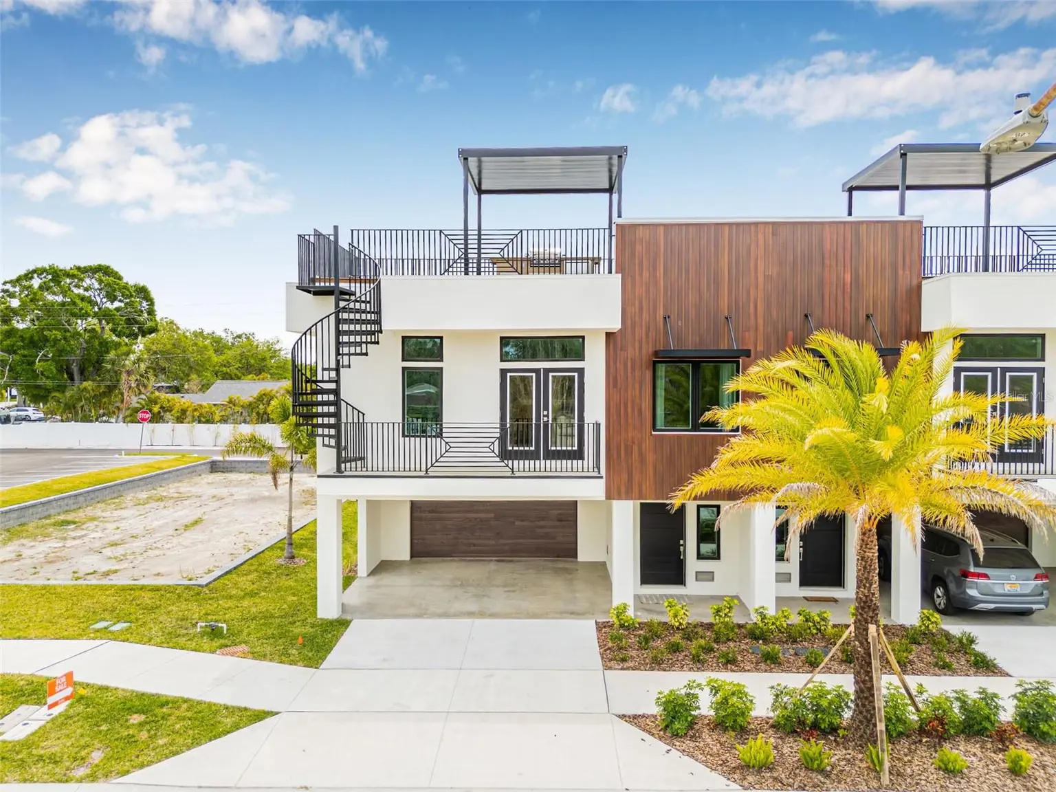Terraces at 87TH Townhomes home, photo 5 of 8