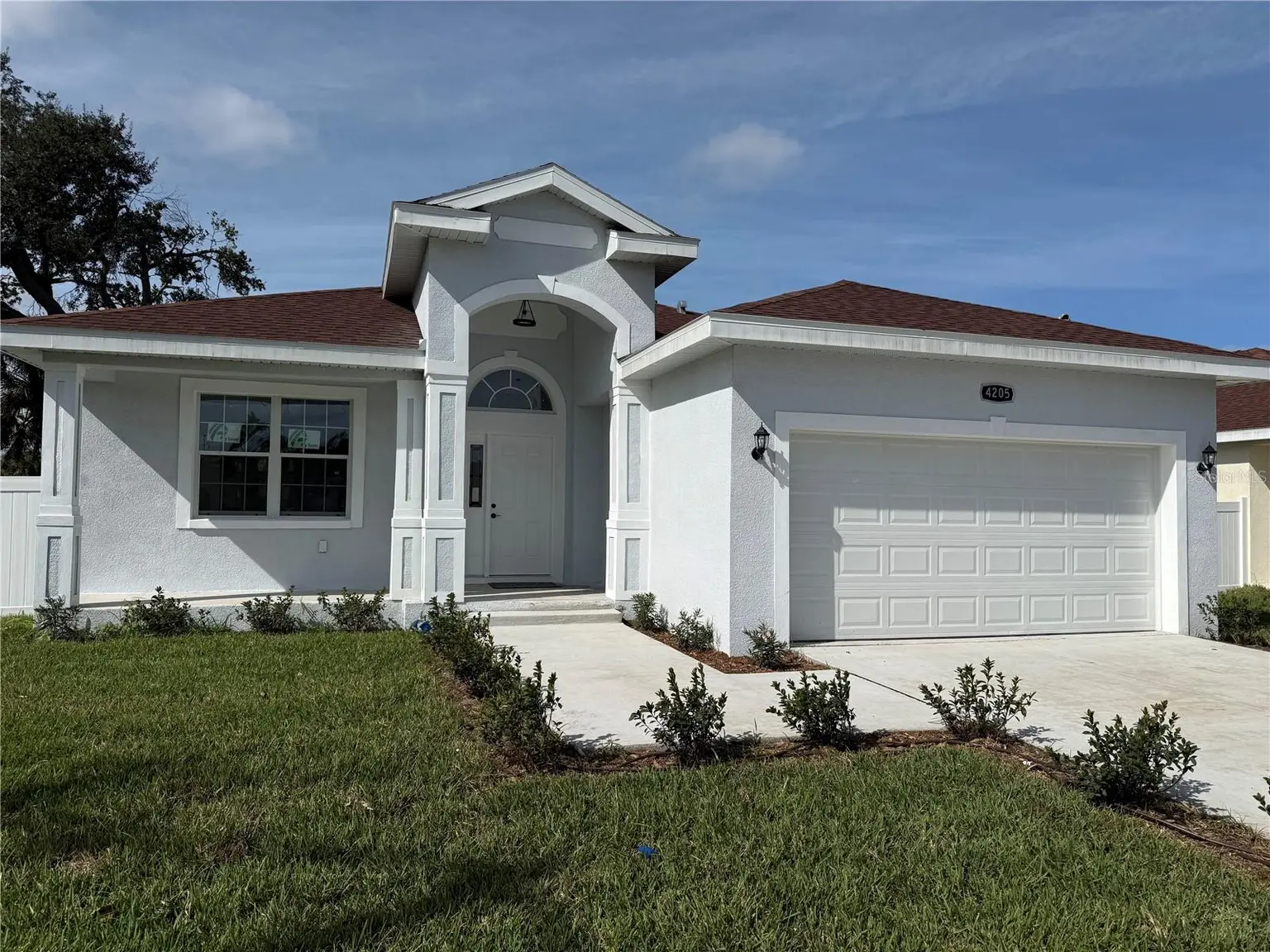 Orangewood Heights home, photo 2 of 8