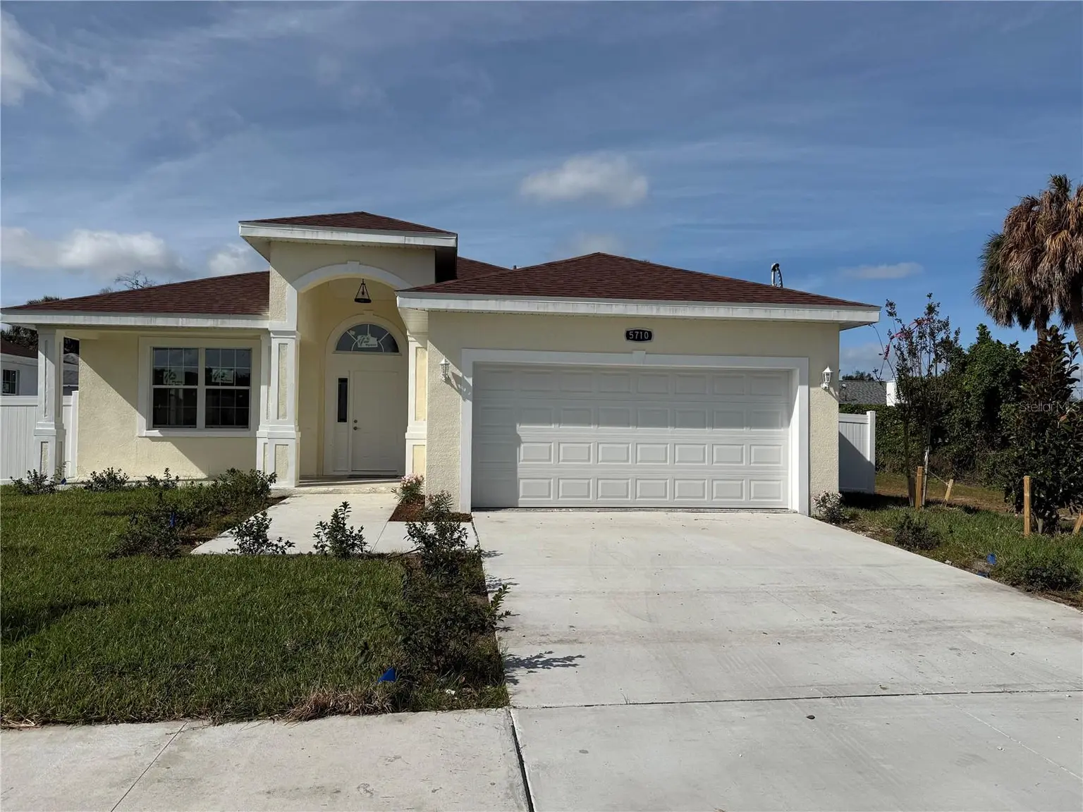 Orangewood Heights home, photo 3 of 8