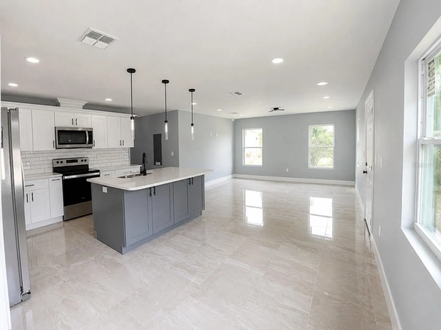 3704 SMITH TREE STREET, TAMPA, FL, photo 8 of 20