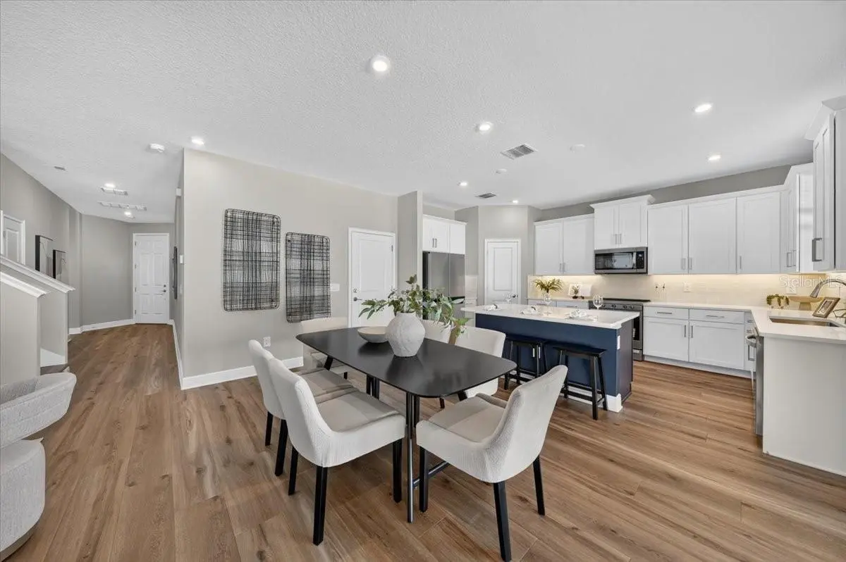 6226 29TH STREET N, ST PETERSBURG, FL, photo 15 of 44