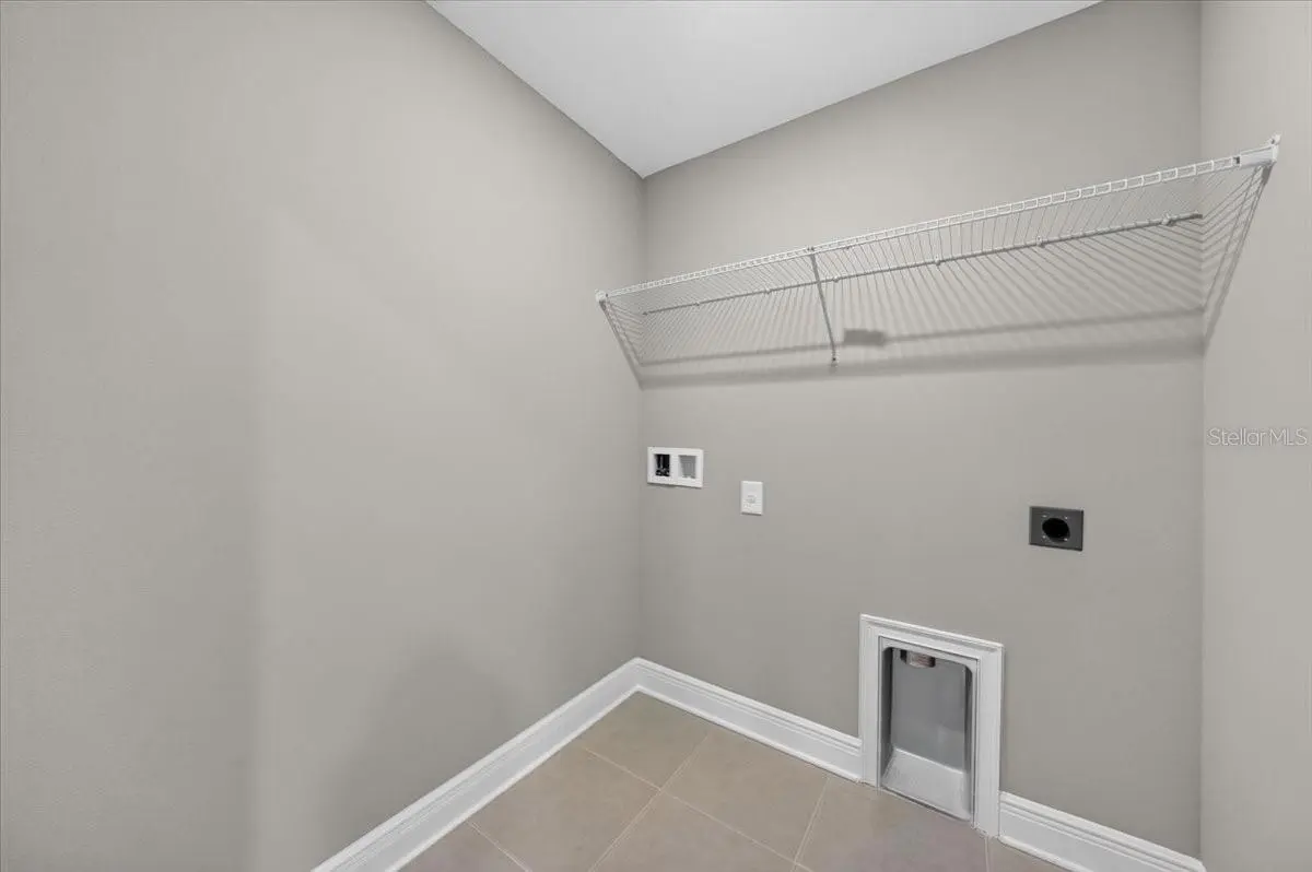 6226 29TH STREET N, ST PETERSBURG, FL, photo 32 of 44