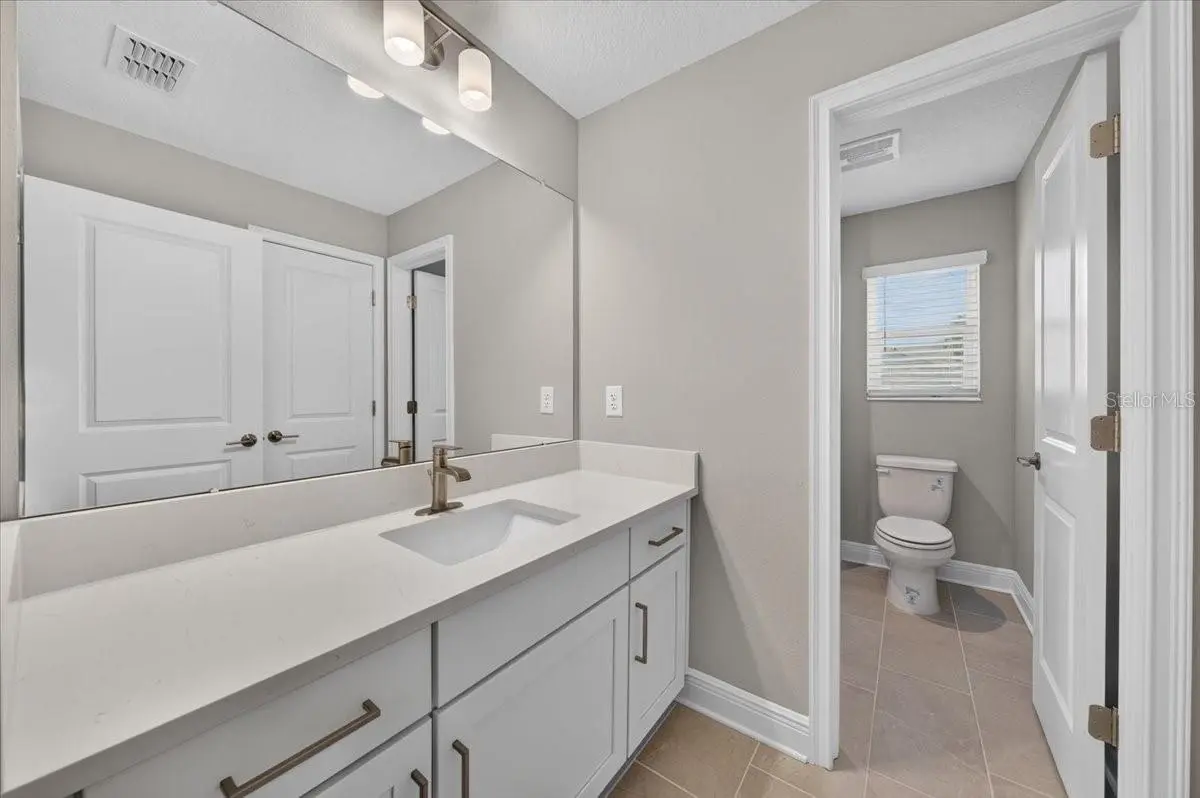6226 29TH STREET N, ST PETERSBURG, FL, photo 33 of 44