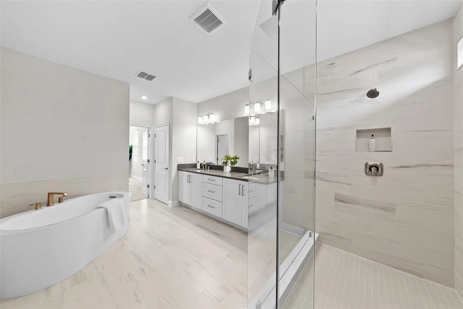 6244 29TH STREET N, ST PETERSBURG, FL, photo 24 of 43