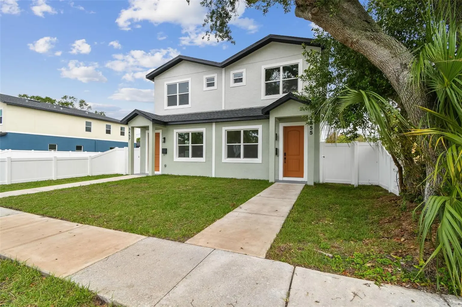 Ridgewood Terrace home, photo 2 of 4