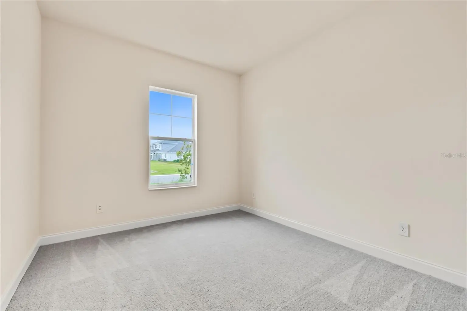 2302 LONE TREE BEND, ZEPHYRHILLS, FL, photo 8 of 24