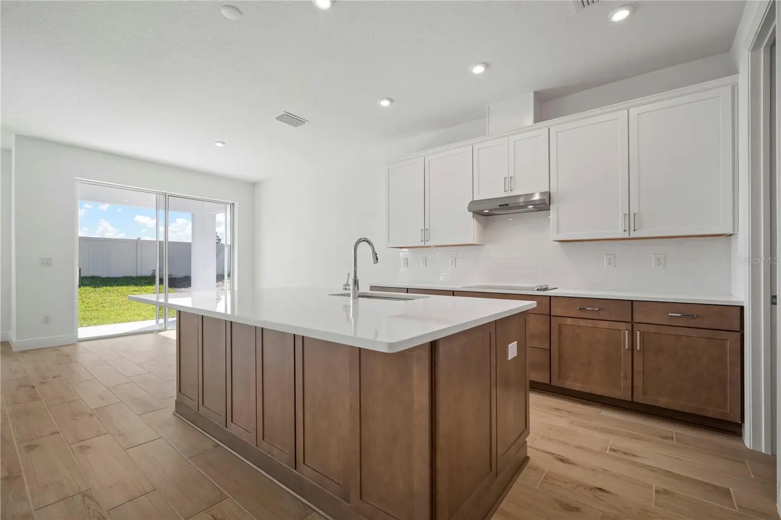 Fieldstone home, photo 8 of 8