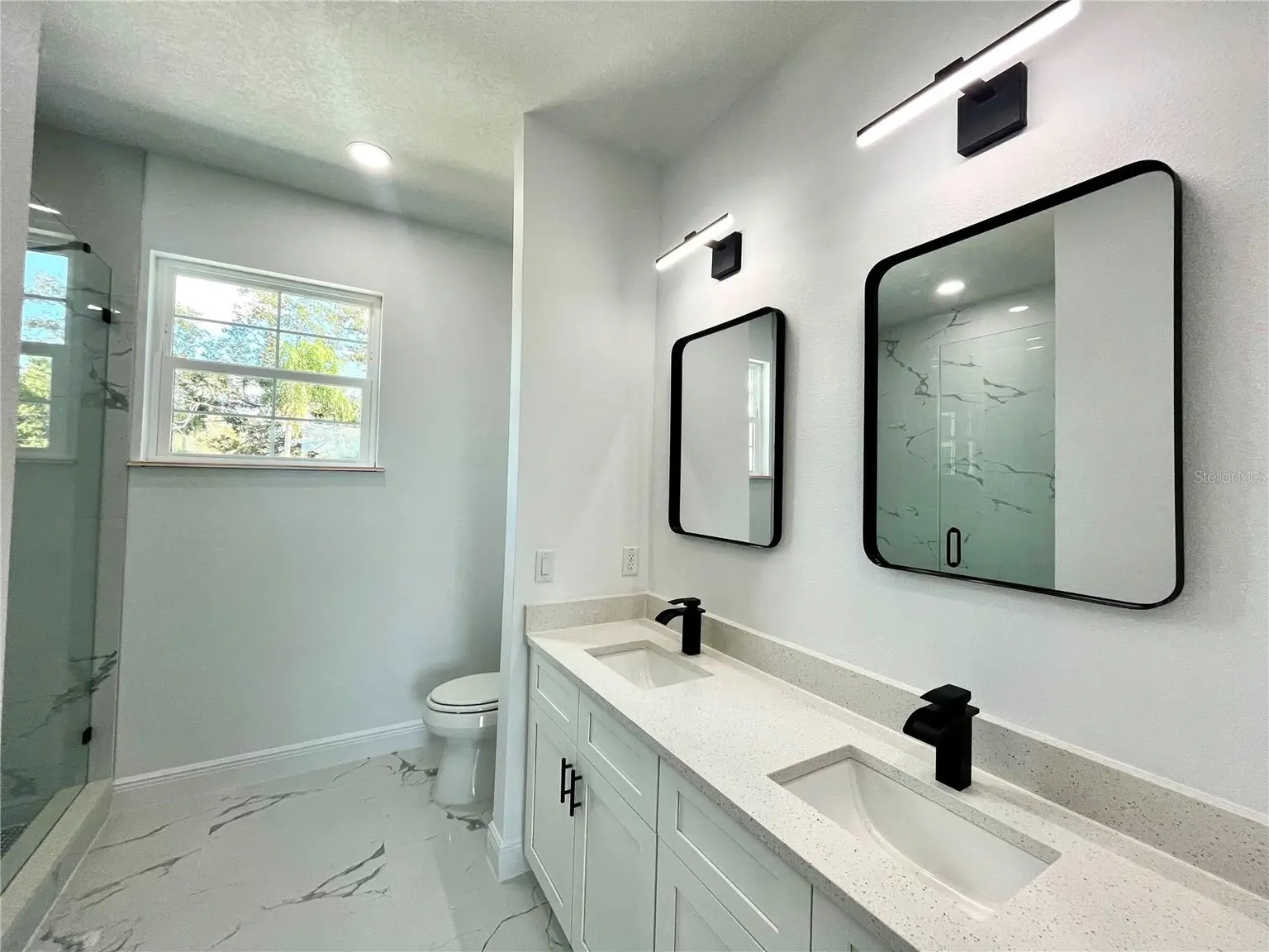 8112 N GREENWOOD AVENUE, TAMPA, FL, photo 7 of 12