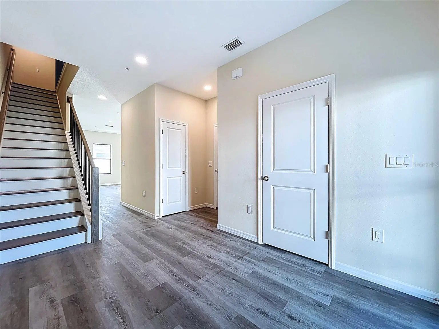 4368 CAMBIO GARDENS COURT, TAMPA, FL, photo 17 of 66
