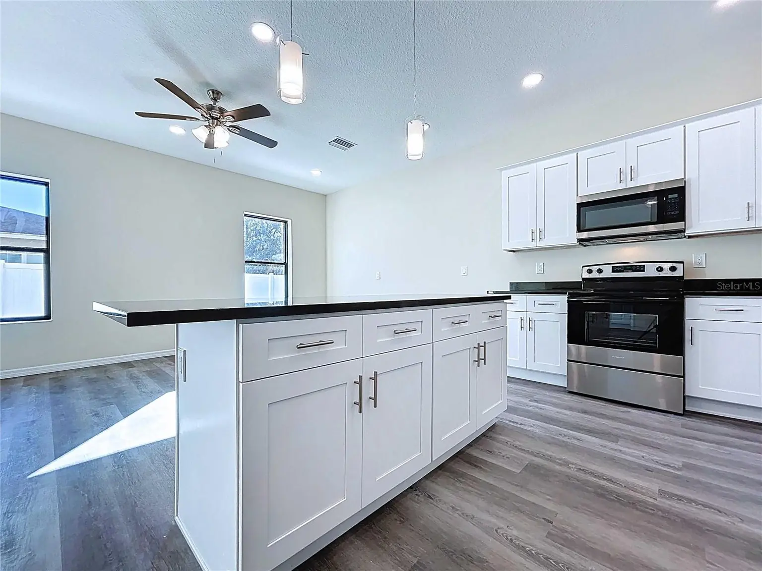 4368 CAMBIO GARDENS COURT, TAMPA, FL, photo 11 of 66