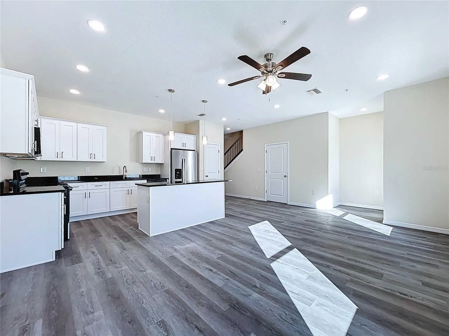 4368 CAMBIO GARDENS COURT, TAMPA, FL, photo 13 of 66