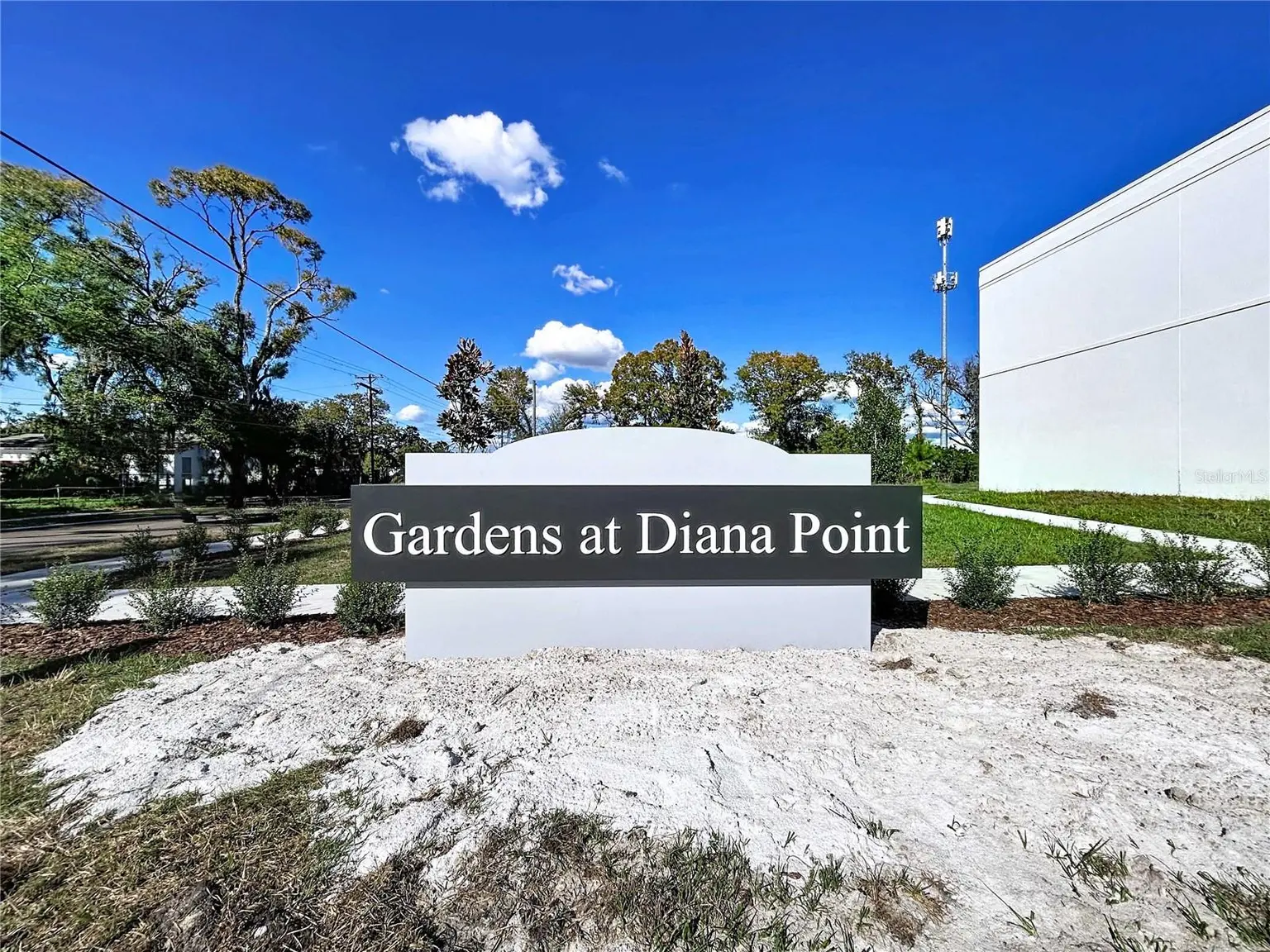 Gardens/diana North Bldg 3 home, photo 3 of 8
