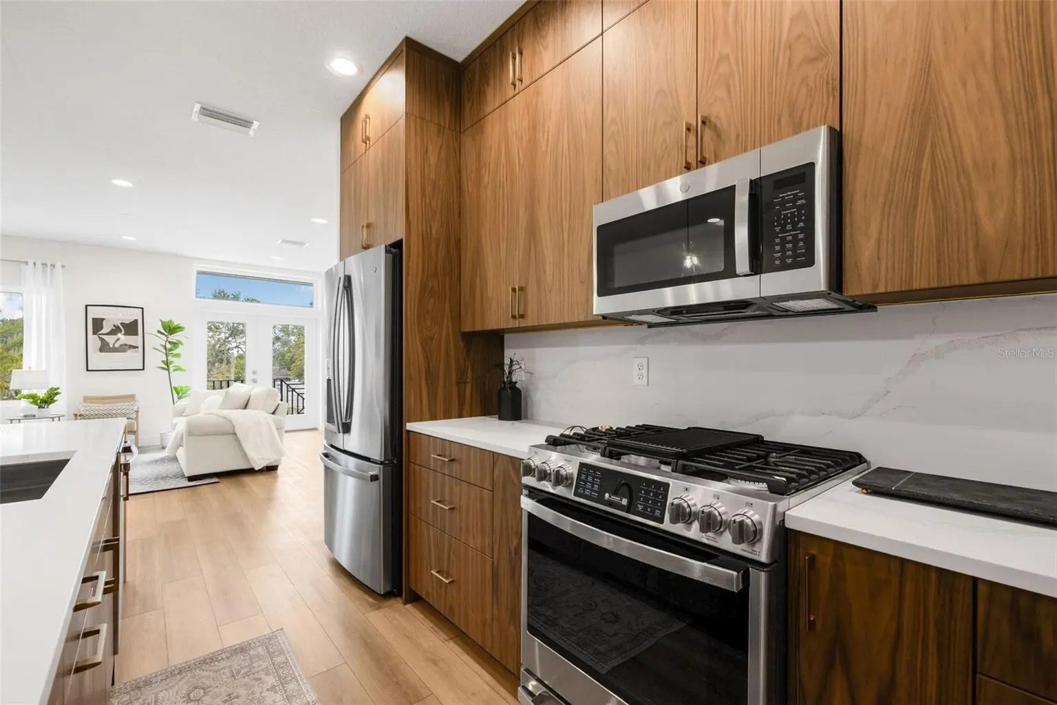 490 87TH AVENUE NORTH, ST PETERSBURG, FL, photo 17 of 66