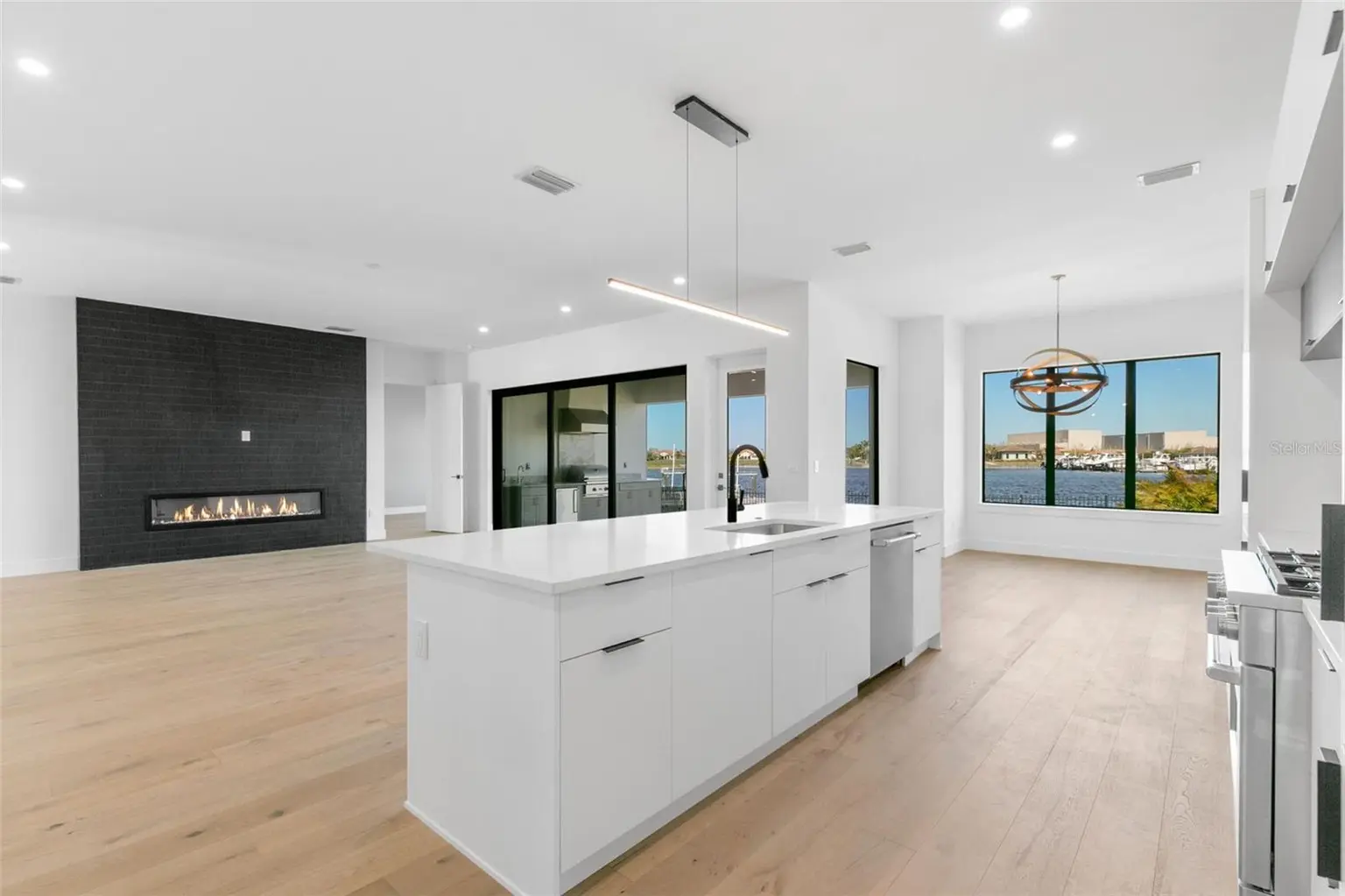 Sanctuary Cove home, photo 7 of 8