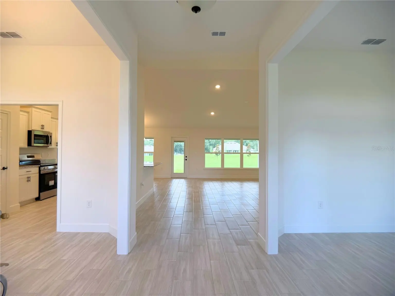 37094 HIDDEN VIEW CIRCLE, DADE CITY, FL, photo 6 of 30