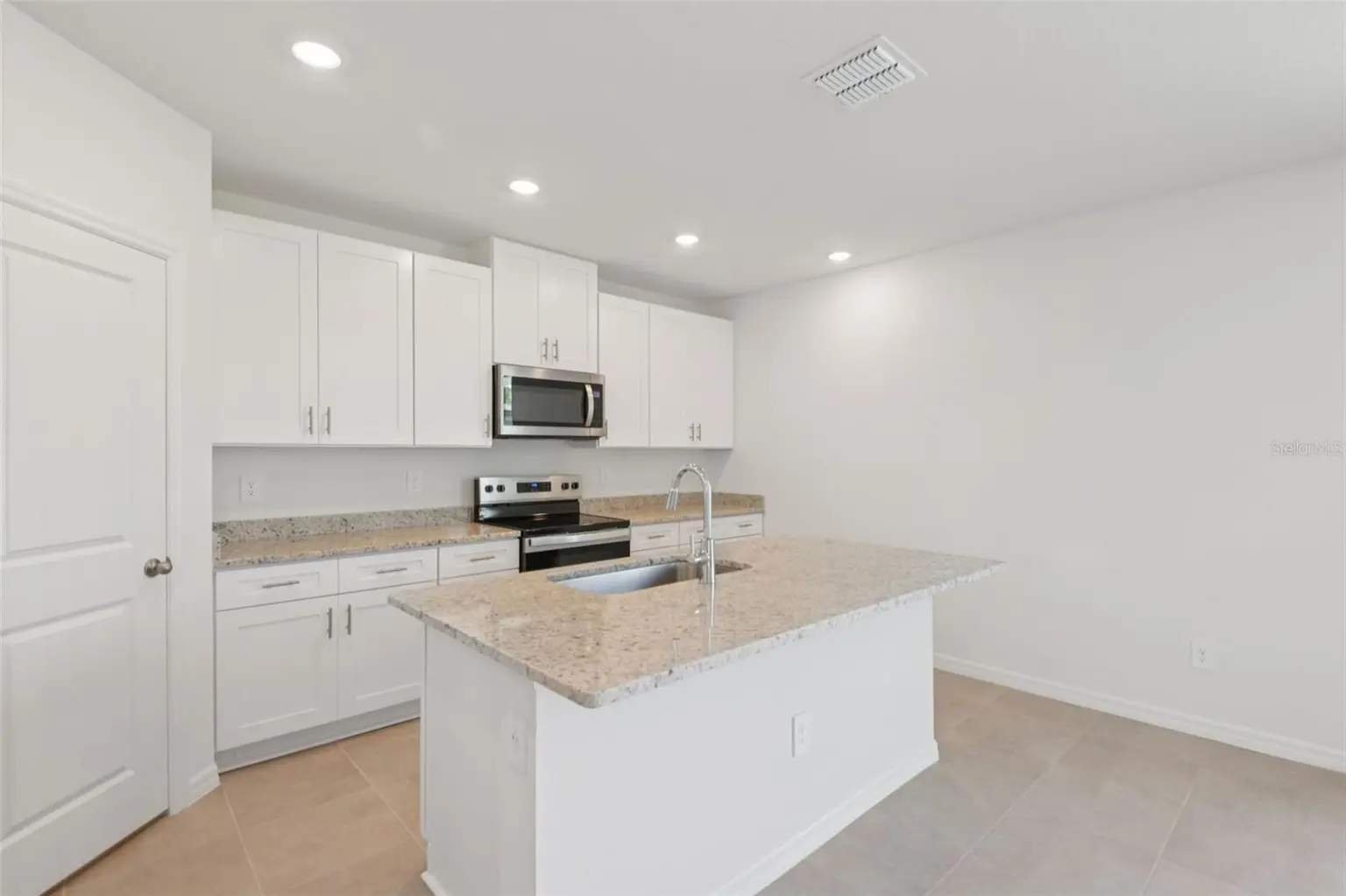 12589 HOMELAND DRIVE, DADE CITY, FL, photo 10 of 38