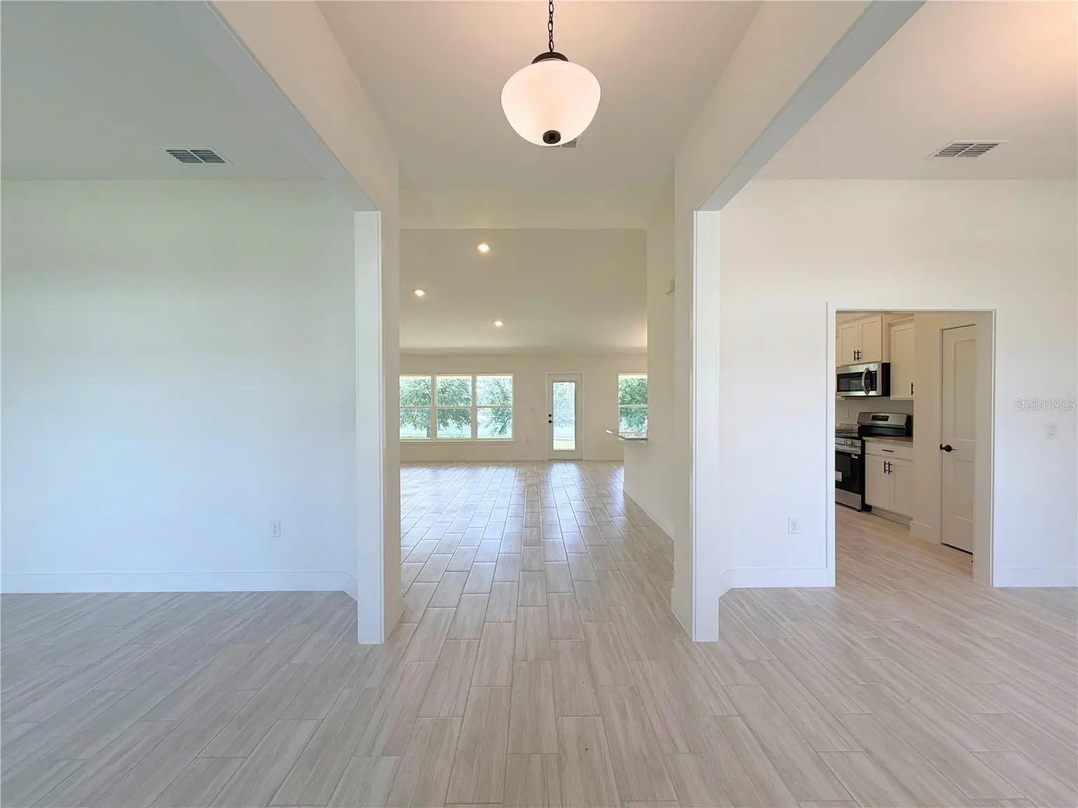 37041 HIDDEN VIEW CIRCLE, DADE CITY, FL, photo 5 of 28