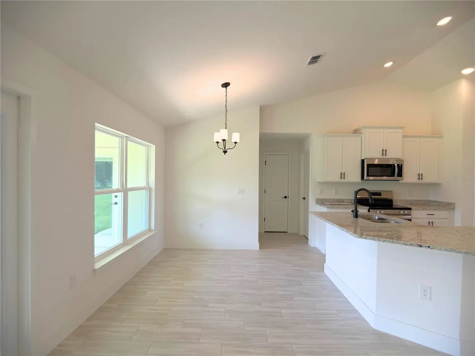 37041 HIDDEN VIEW CIRCLE, DADE CITY, FL, photo 8 of 28