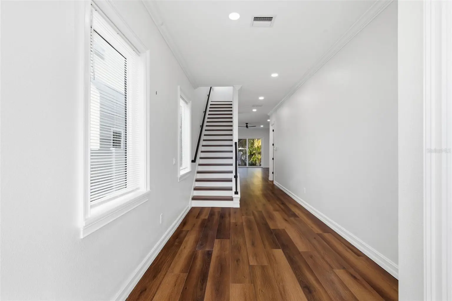 3829 71ST STREET N, ST PETERSBURG, FL, photo 5 of 55