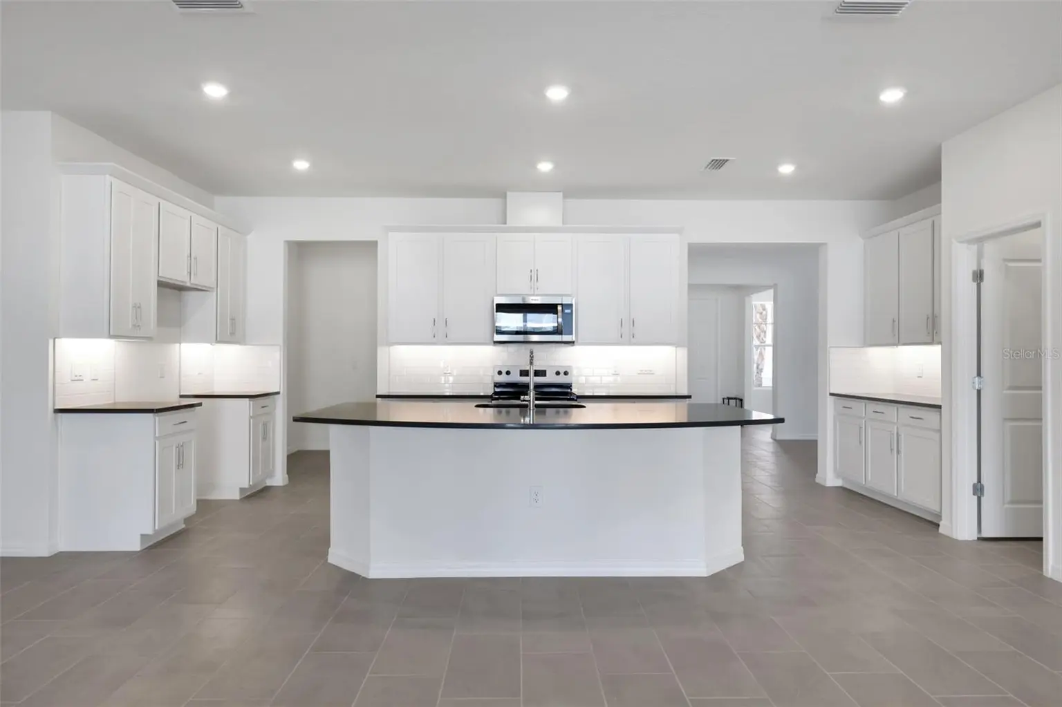 17429 VALLEYWOOD PARKWAY, LAND O LAKES, FL, photo 20 of 36