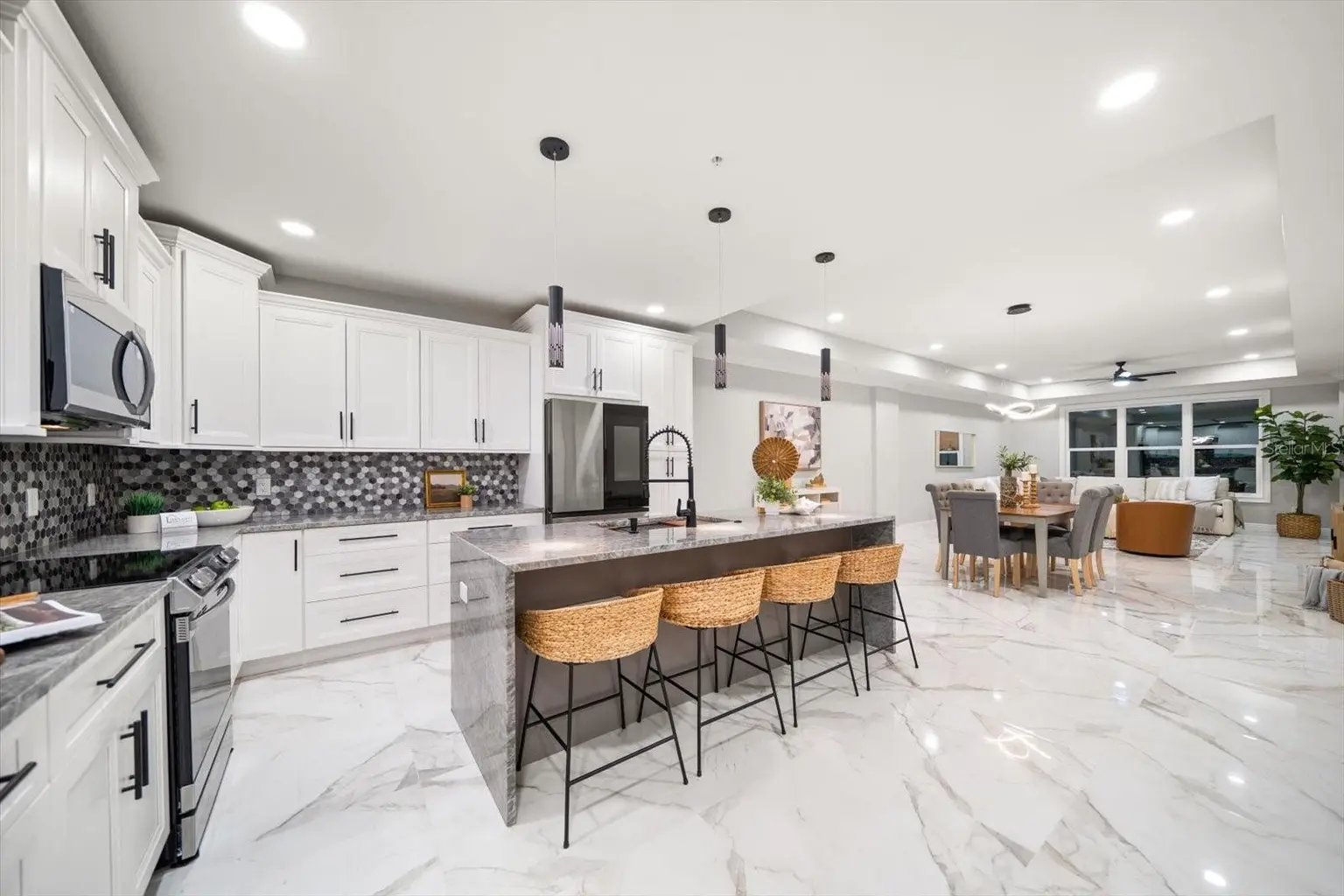211 DOLPHIN POINT #202, CLEARWATER, FL, photo 4 of 52