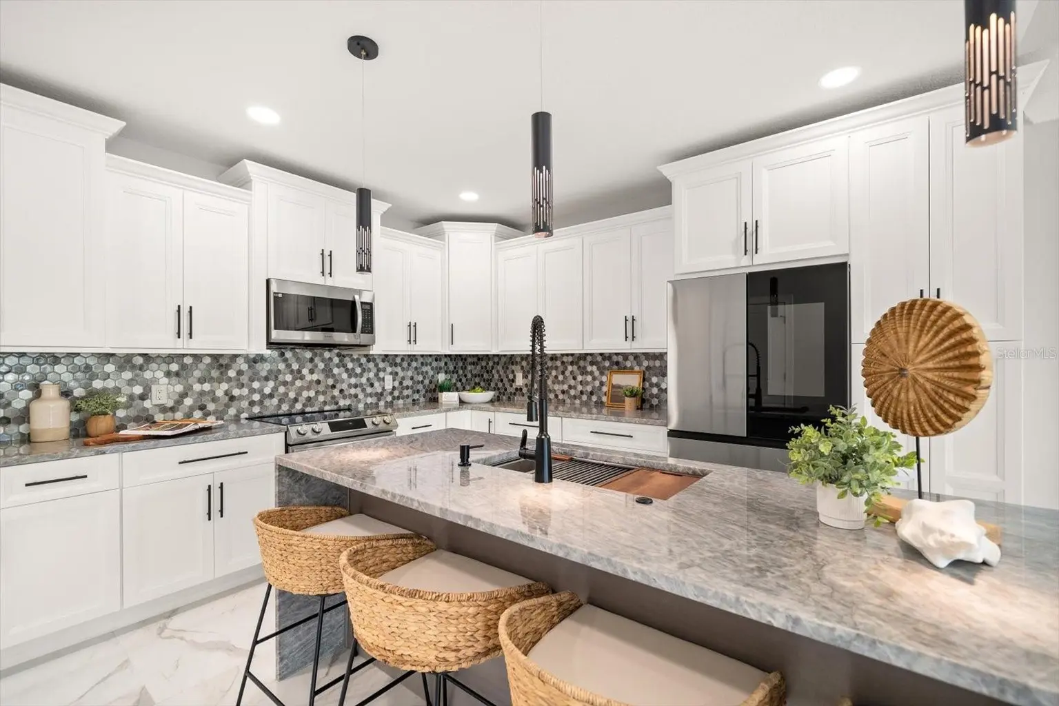 211 DOLPHIN POINT #202, CLEARWATER, FL, photo 13 of 52