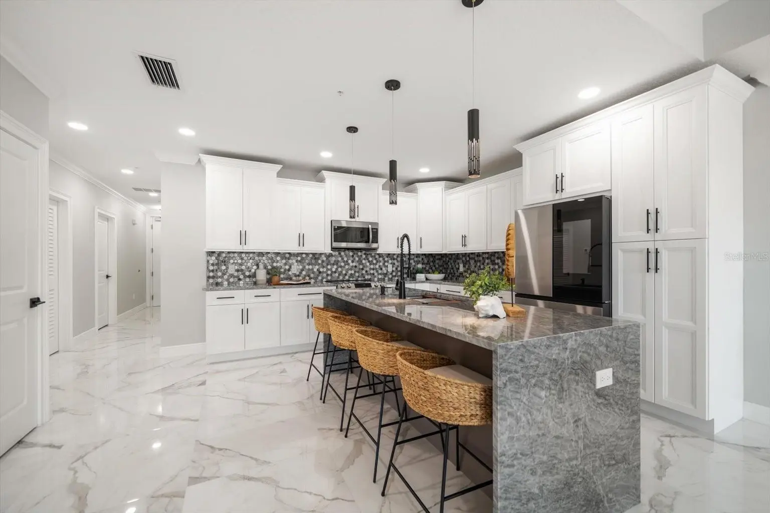 211 DOLPHIN POINT #202, CLEARWATER, FL, photo 14 of 52