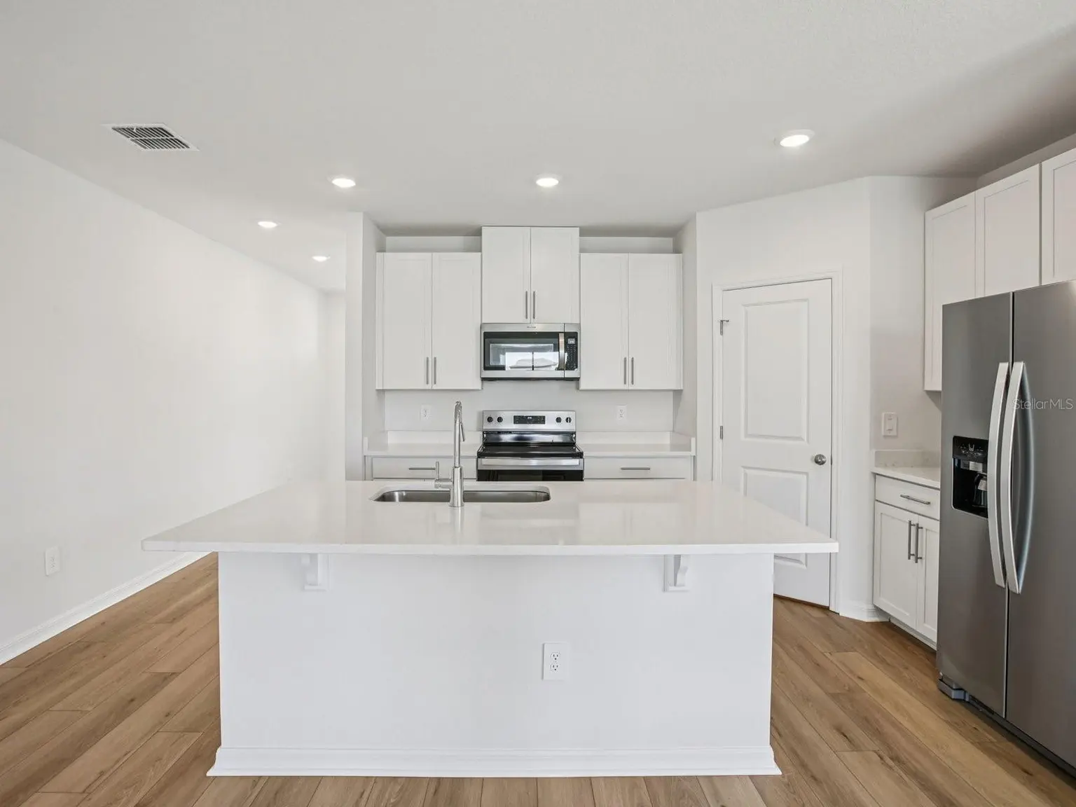 1718 COOLRIDGE PLACE, ZEPHYRHILLS, FL, photo 9 of 24