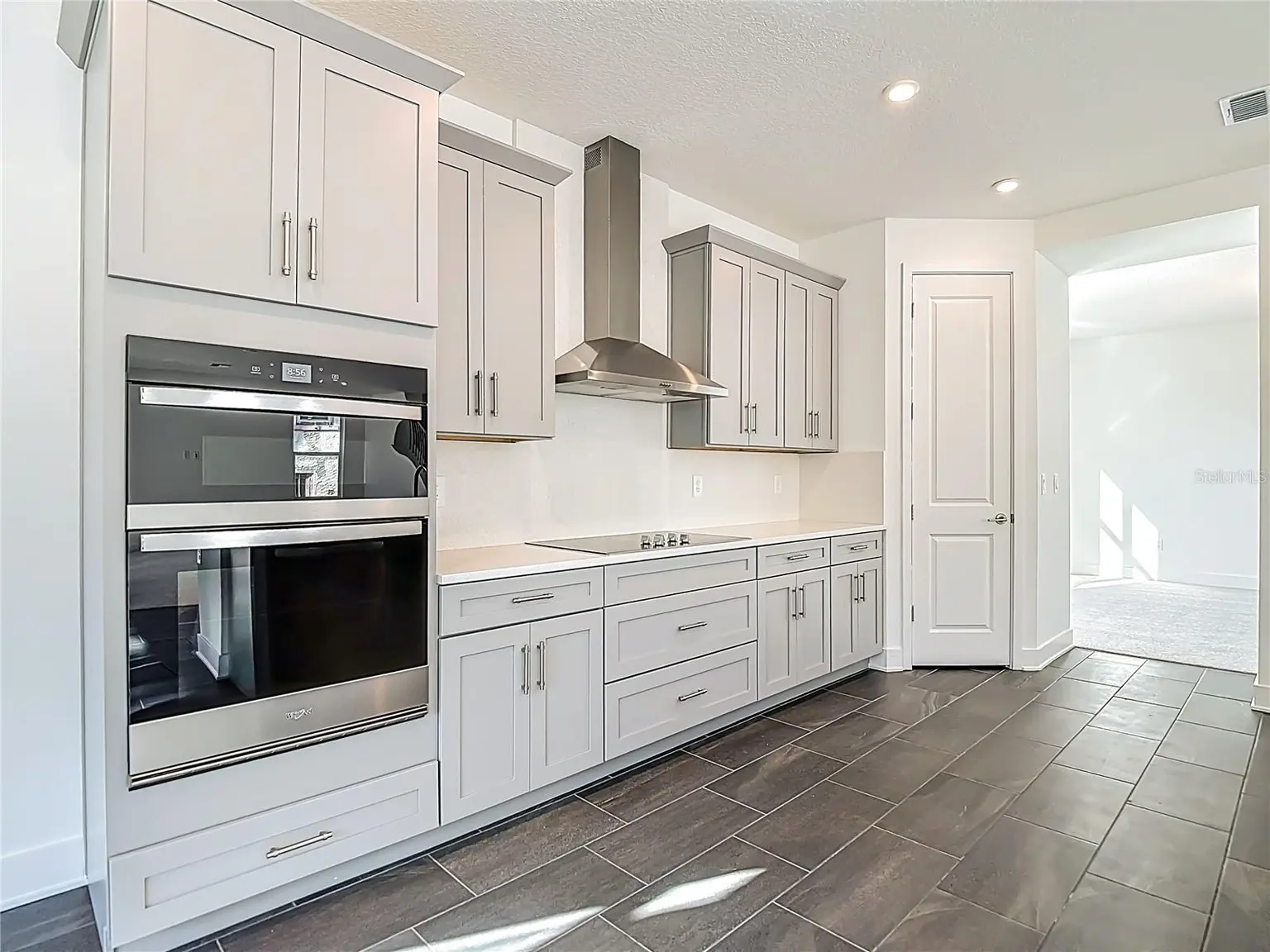 410 S WEST SHORE BOULEVARD, TAMPA, FL, photo 22 of 93