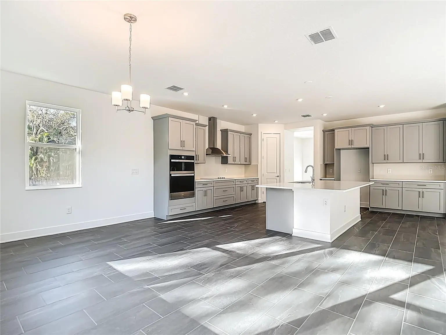 410 S WEST SHORE BOULEVARD, TAMPA, FL, photo 26 of 93