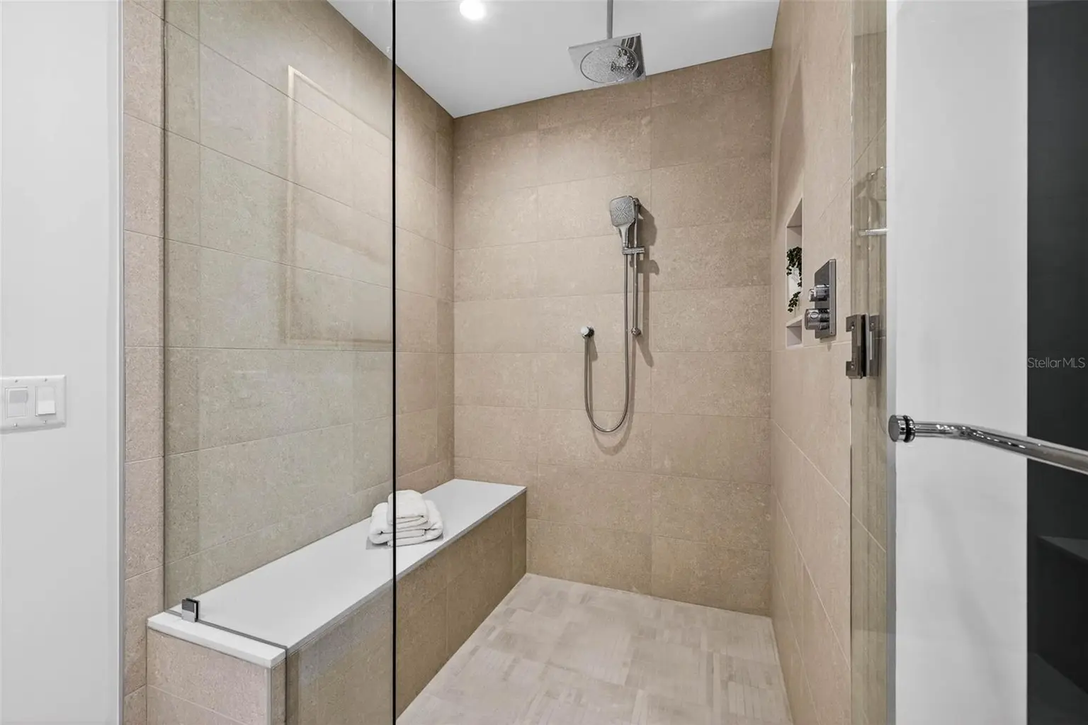 275 1ST AVE S #2706, ST PETERSBURG, FL, photo 8 of 63