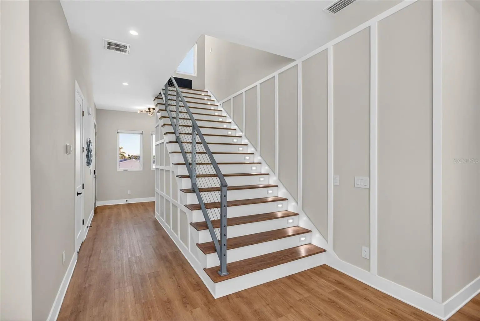 301 79TH STREET S, ST PETERSBURG, FL, photo 6 of 59