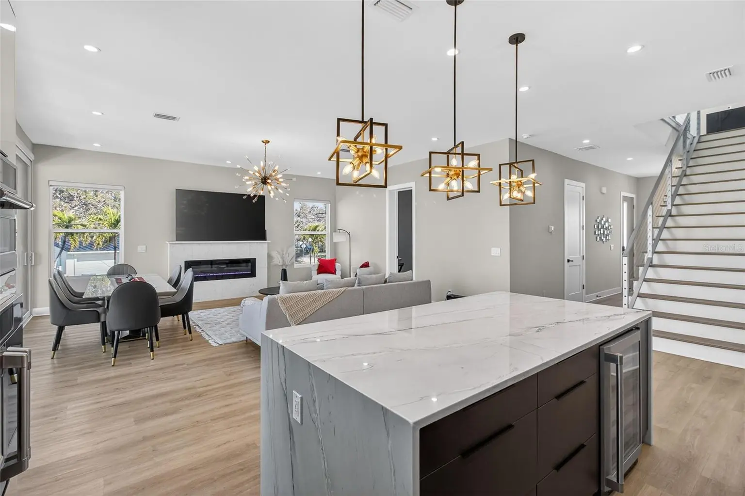 301 79TH STREET S, ST PETERSBURG, FL, photo 9 of 59