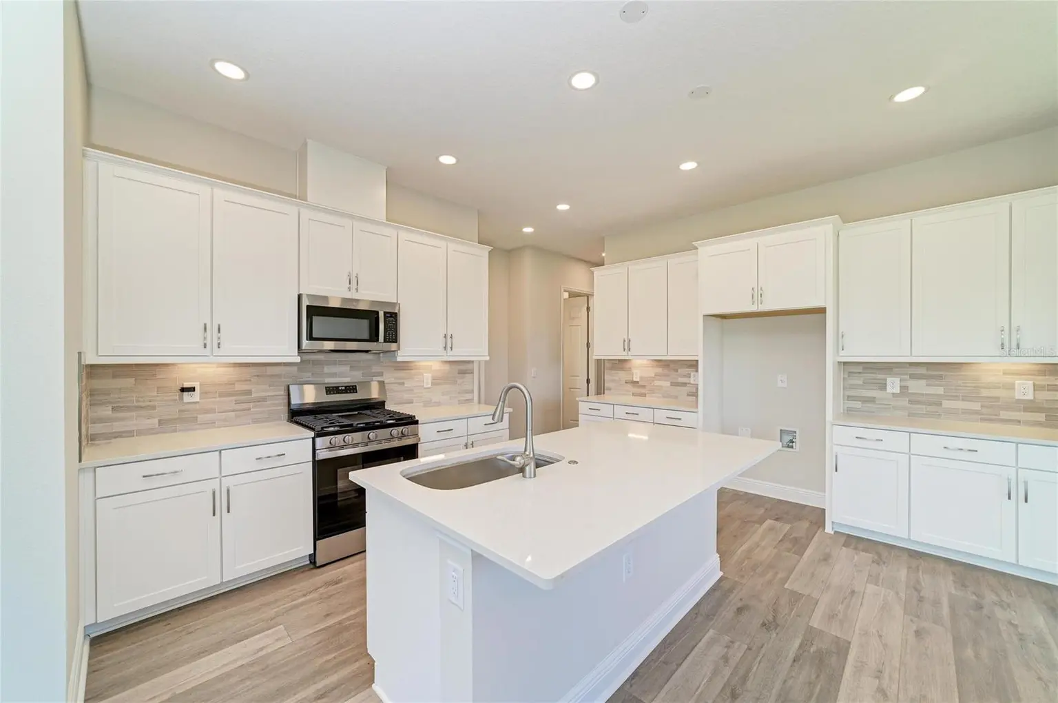35509 STABLETON LANE, ZEPHYRHILLS, FL, photo 11 of 29