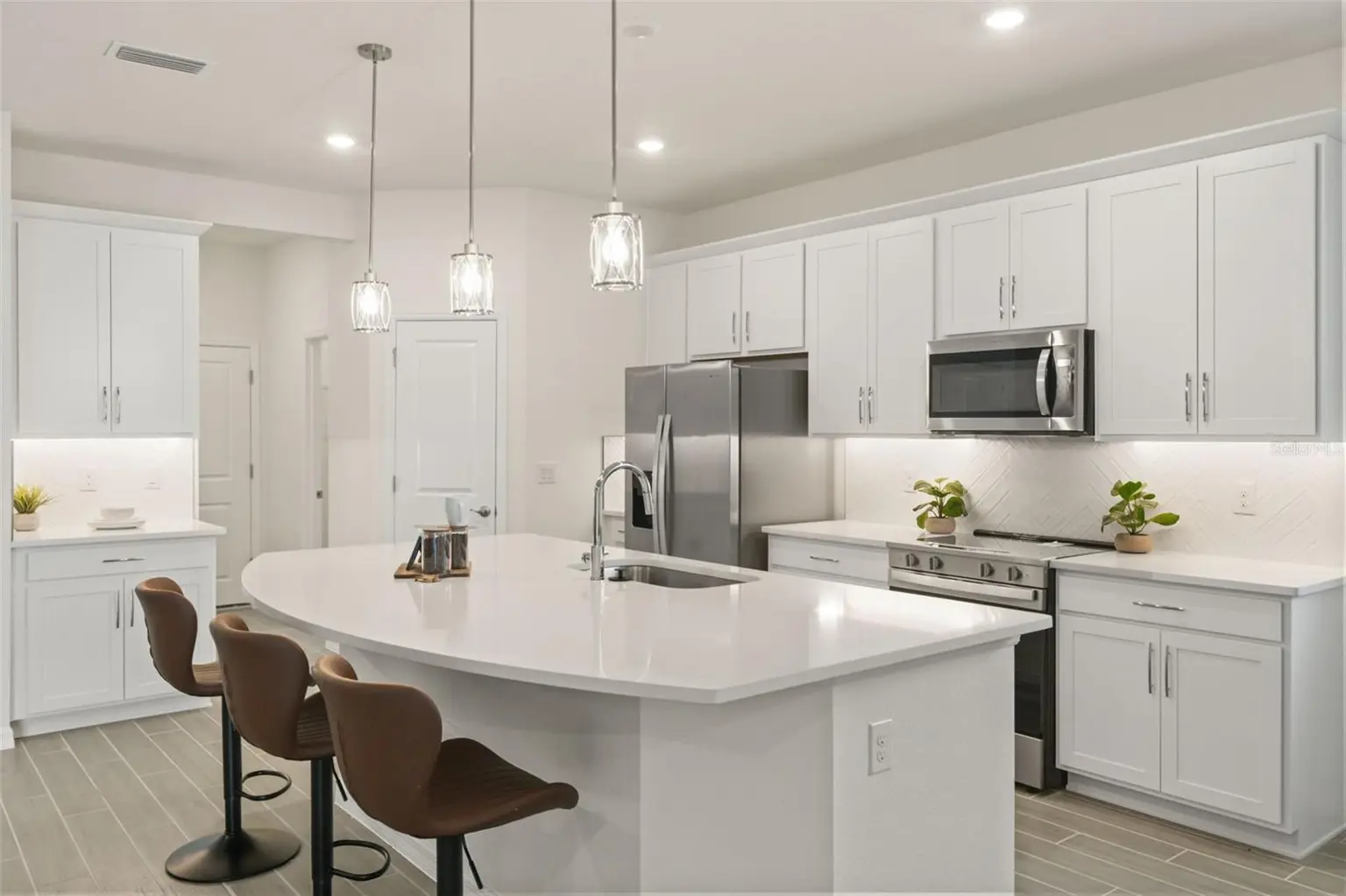 17441 VALLEYWOOD PARKWAY, LAND O LAKES, FL, photo 18 of 40